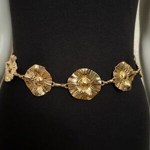 Gold tone metallic disc chain belt